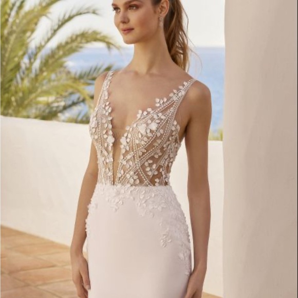 cara
• ENZOANI . LOVE - Picture 3 of 7